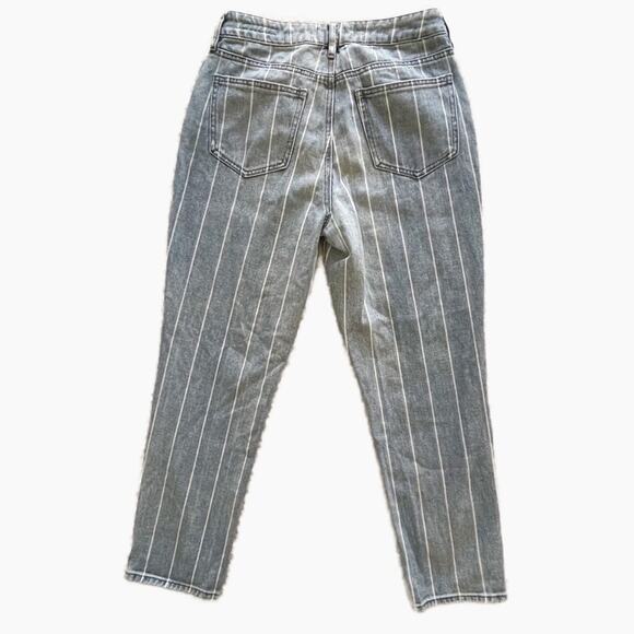 Pacsun Pinstripe Mom Jeans Size 26 EUC - Picture 3 of 10